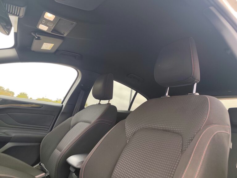 Ford focus gris photo 2026 10 17 13 54 58 2