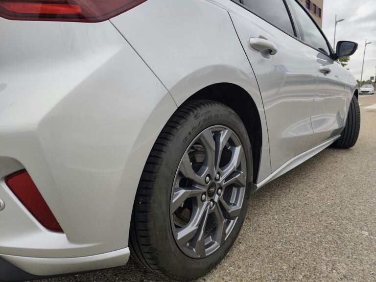 Ford focus gris photo 2026 10 17 13 55 00 6